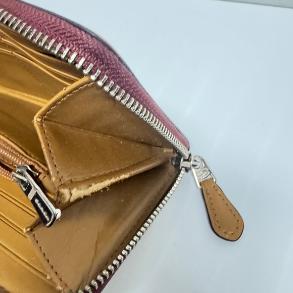 Coach Cream Wallet with Mickey Mouse Patches - Picture 5 of 6